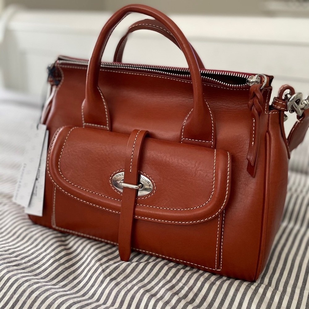 NWT Toscana Small Pocket satchel in GINGER!!